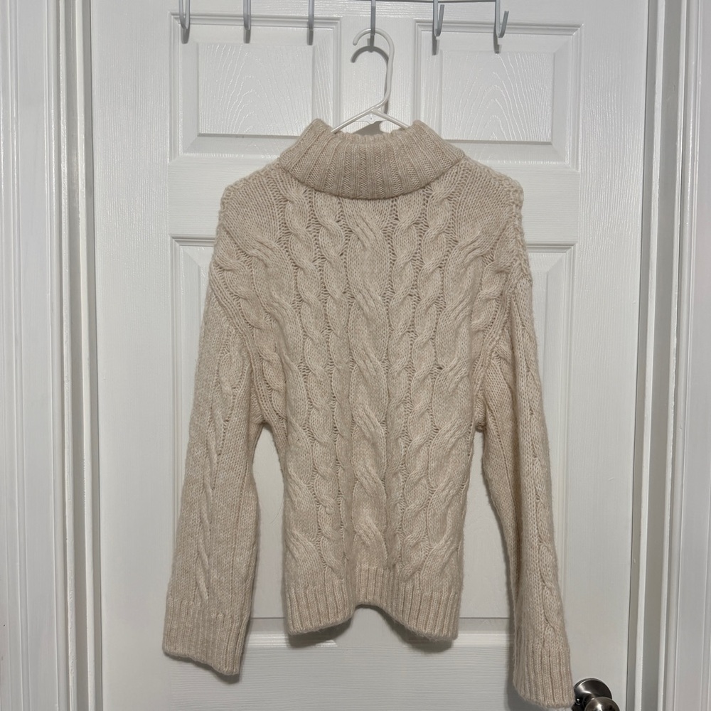 H&M sweater bundle - Picture 2 of 5